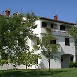 Holiday House Ritosa, For Max 8 Persons Beach Area